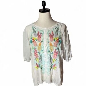 JOHNNY WAS White Embroidered Floral‎ Top 3/4 Sleeve Button Neck L Cottagecore